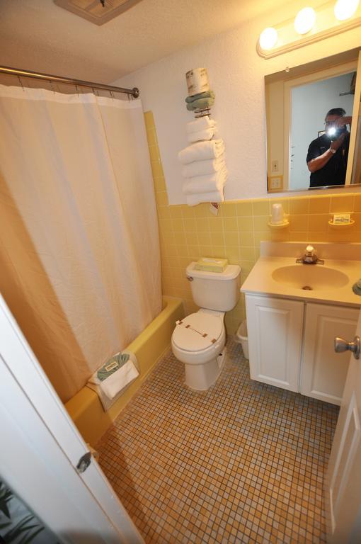Riviera Resort & Suites Уайлдууд Стая снимка