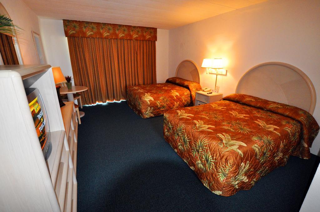 Riviera Resort & Suites Уайлдууд Екстериор снимка