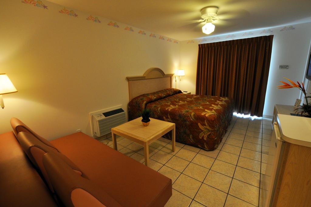 Riviera Resort & Suites Уайлдууд Екстериор снимка