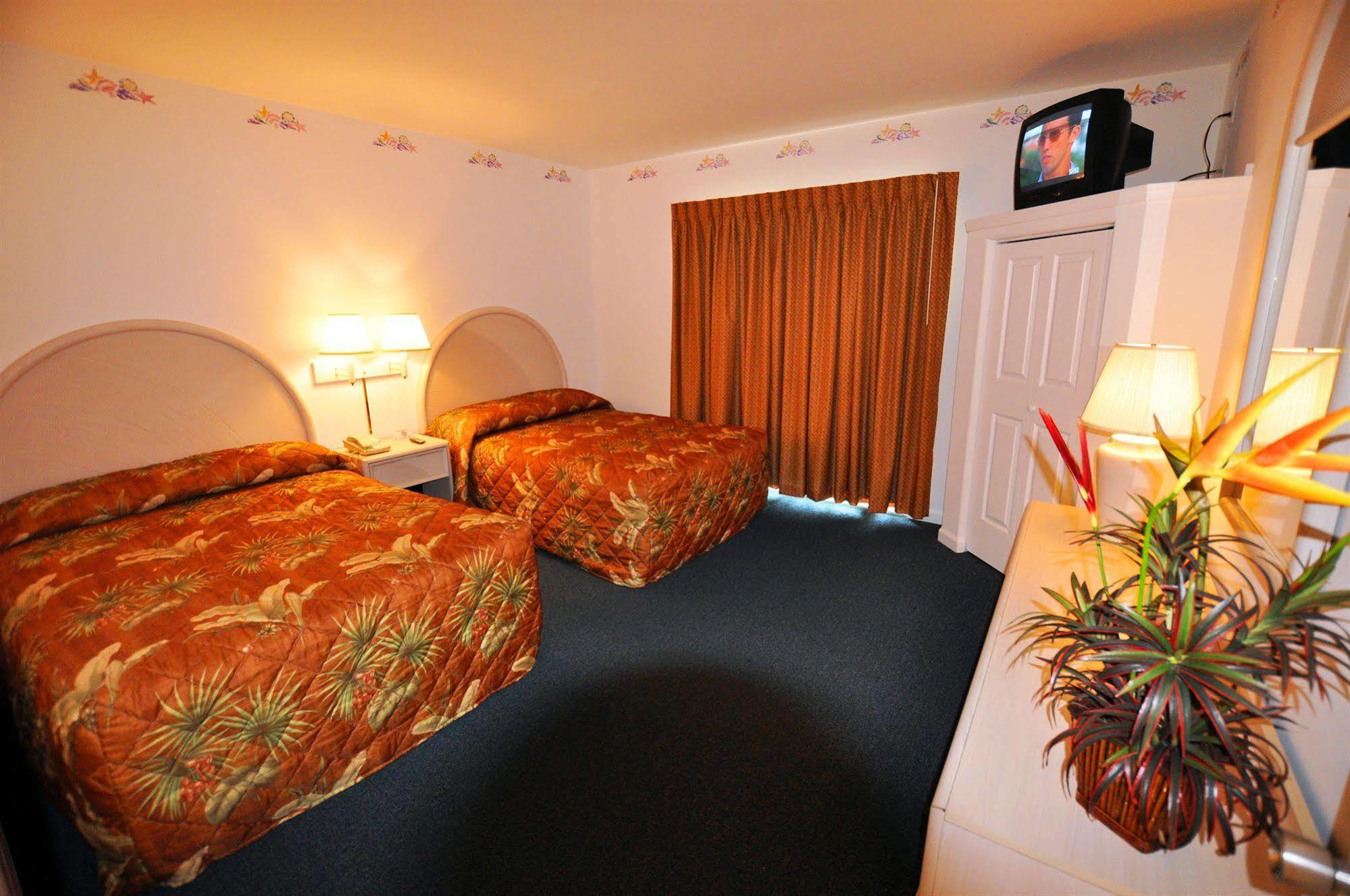 Riviera Resort & Suites Уайлдууд Екстериор снимка