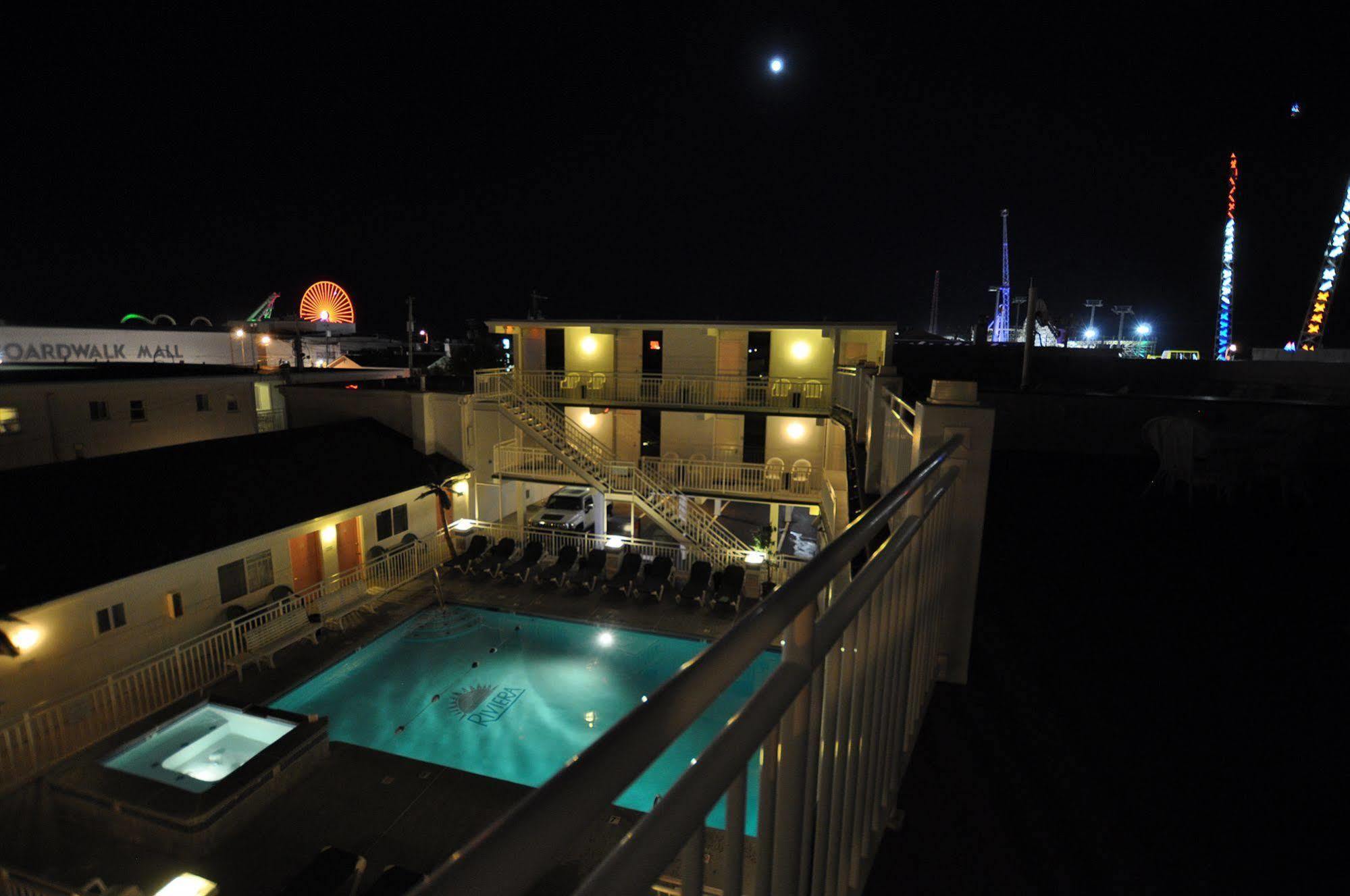Riviera Resort & Suites Уайлдууд Екстериор снимка