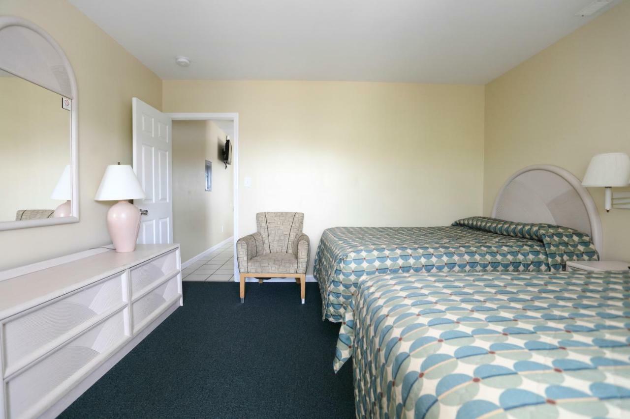 Riviera Resort & Suites Уайлдууд Екстериор снимка