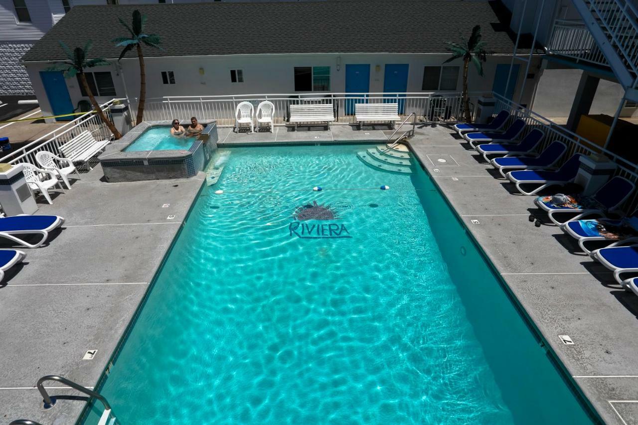 Riviera Resort & Suites Уайлдууд Екстериор снимка